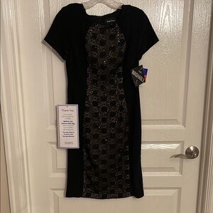 Sophisticated Black Dress with Lace Detail